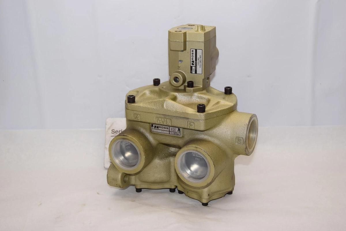 (NEW) ROSS 2776B8011 Ser. 27 1-10Bar 110V 4Way 2 POS Directional Control Valve