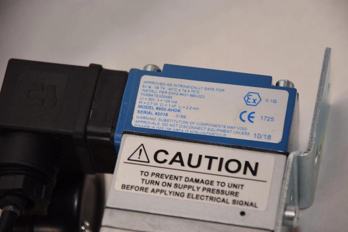 (NEW)  GRACO 24V001 Type 900X I/P, E/P Transducer