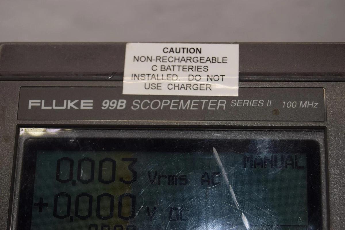 Used FLUKE 99B ScopeMeter Series II 100MHz Hand Held Oscilloscope *No AC Adapter