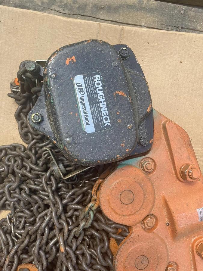Used Ingersoll Rand Roughneck 15 Ton Chain Hoist Model VL2-150 10ft lift  30k lb