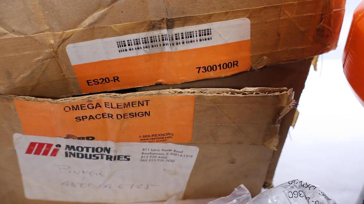 REXNORD Omega Element Elastomeric Spacer Coupling ES20-R ES20R 7300100R (NOS)