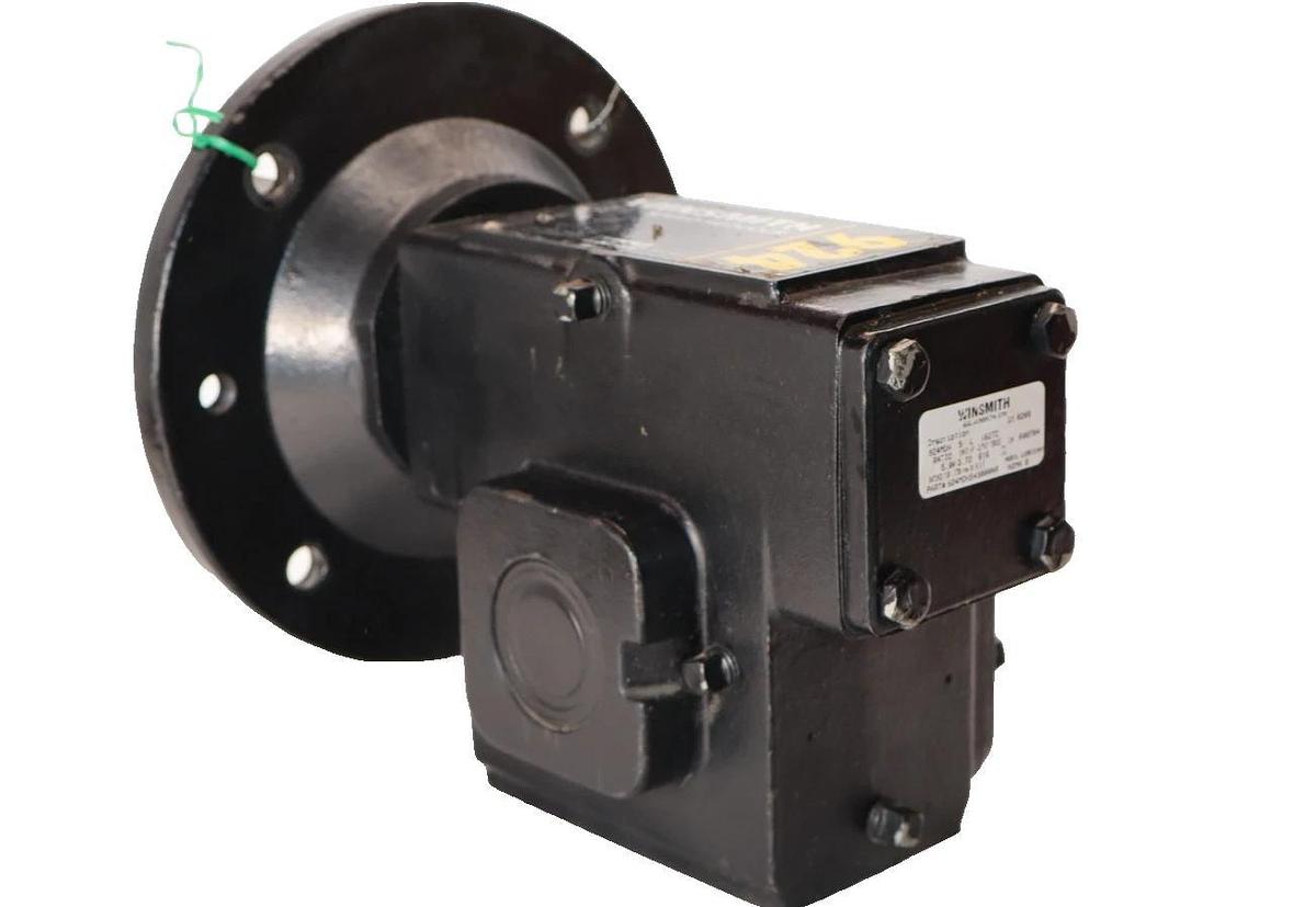 Refurbished Winsmith Gear Box Speed Reducer LEFT Ang 924MDN 5L 182TC 924MDNS43000A8 5:1 *Ref