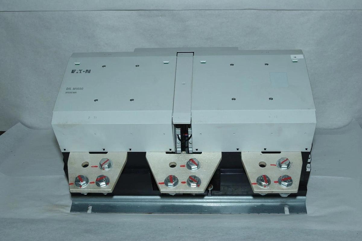 Used Cutler-Hammer Eaton DIL M1600 XTCEC16R  1600AMP  Contactor  DILM1600 XTCEC16R