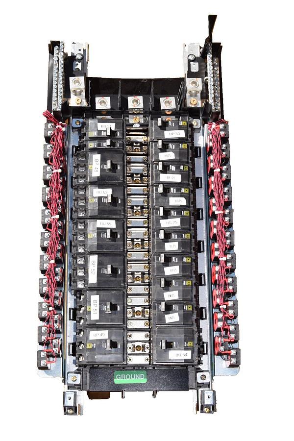 Used Square D 42 pole 225A Max NQM Panelboard Interior NQM442L2CGSNL 240v 225 Amp 3ph