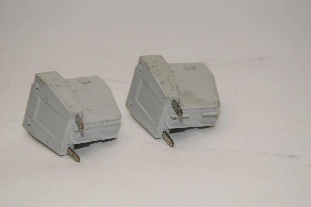 Used (Lot of 2) Siemens 3TX4490-3A  3TX44903A Varistor Surge Suppressor 3TX4490 3A