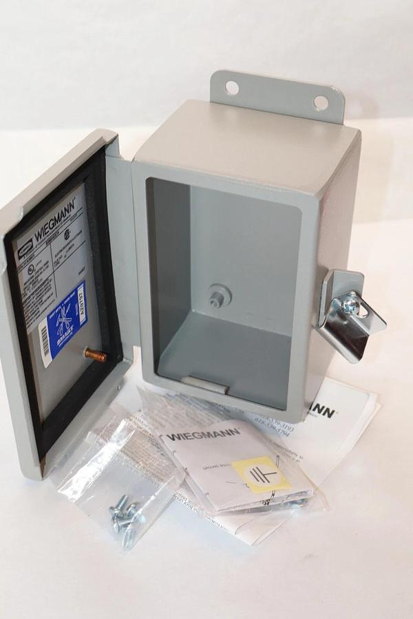 (NEW) WIEGMANN Hubbell B060403CH TYPE 12 Enclosure 6" X 4" X 3"
