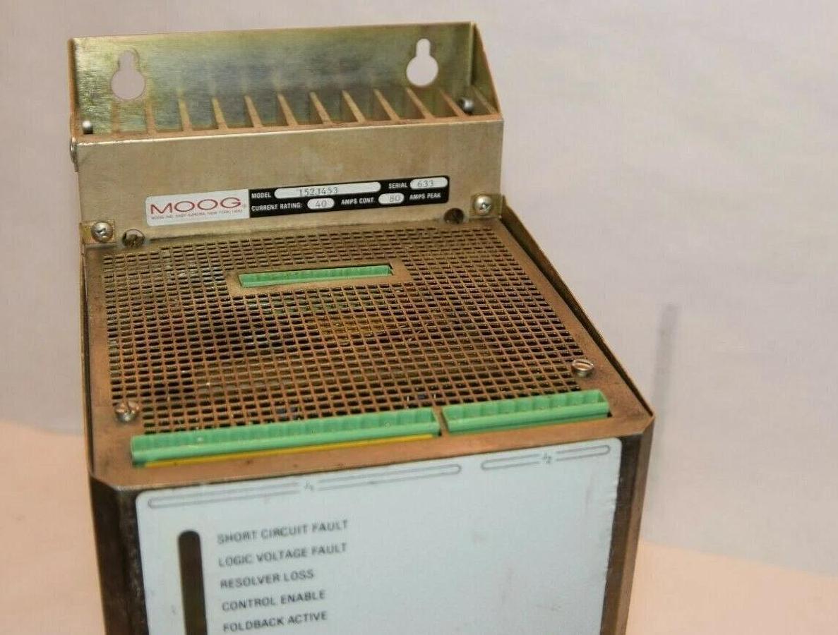 Used MOOG Brushless Servo Controller Drive 152J453 40A
