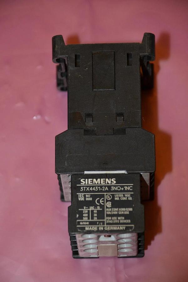 Used SIEMENS CONTACTOR 3TF2801-0BB4 3TF28010BB4 WITH 3TX4431-2A 3NO+1NC