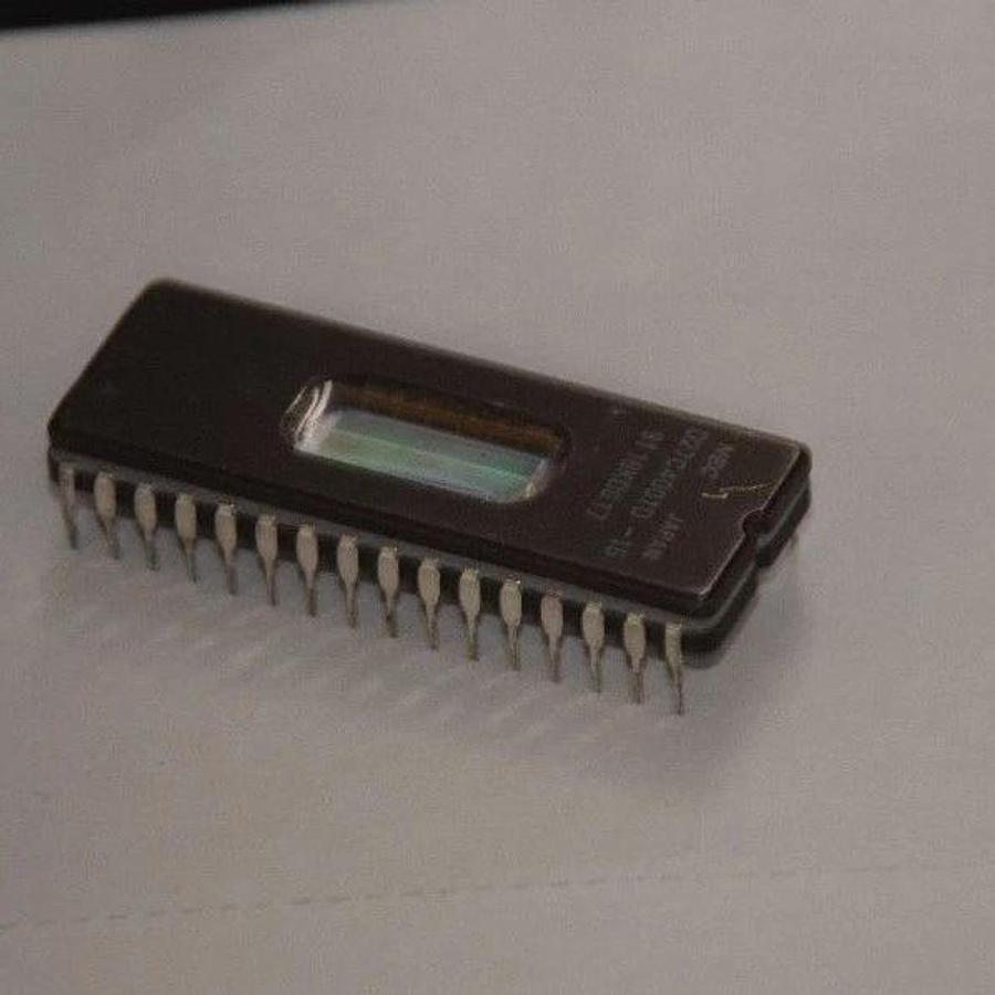 NEC D27C4001D-15  32-Pin Ic Processor Chip