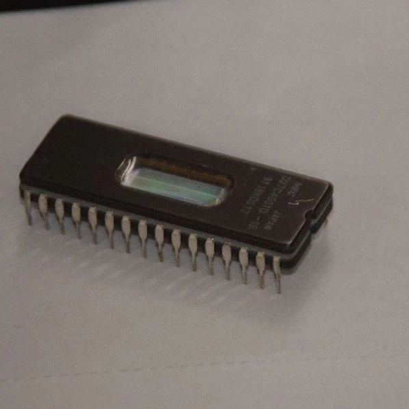 NEC D27C4001D-15  32-Pin Ic Processor Chip