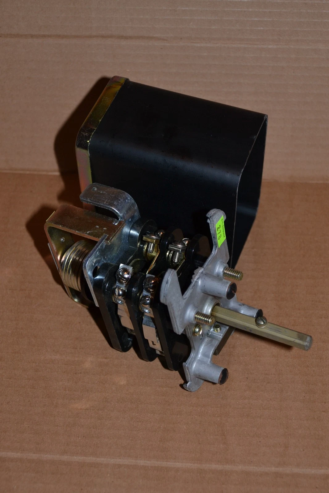 GE GENERAL ELECTRIC ROTARY SWITCH 16SB9BB3A12SUS2Y TYPE SB-9 NEW