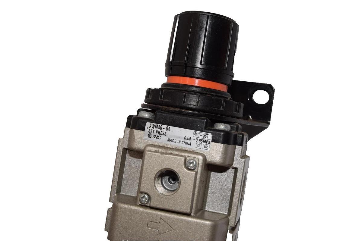 Used SMC AWM40-04 , AWM4004 1/2"npt Cylinder Filter