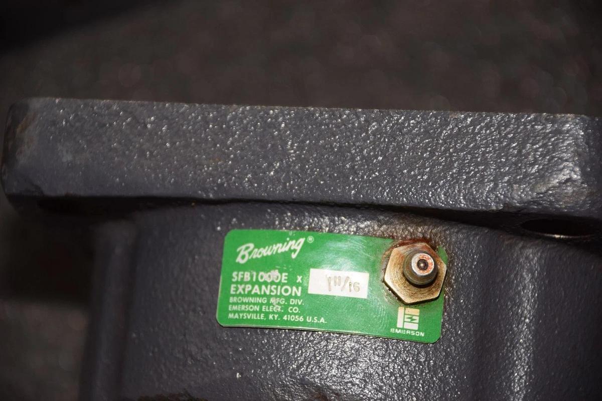 BROWNING SFB100E X 1-11/16 SPHERICAL FLANGE BLOCK NEW