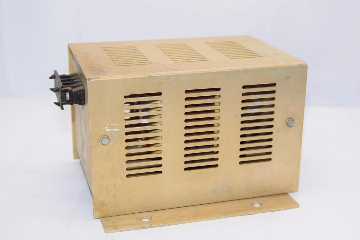 Used CONTROL CONCEPTS LI102 LI-102 Islatran AC Power Integrator