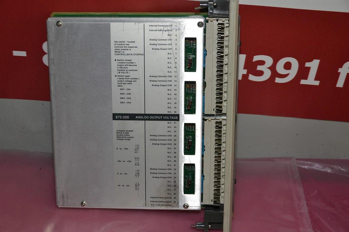 Used MODICON ANALOG VOLTAGE OUTPUT MODULE AS-B872-200 ASB872200 AS B872 200