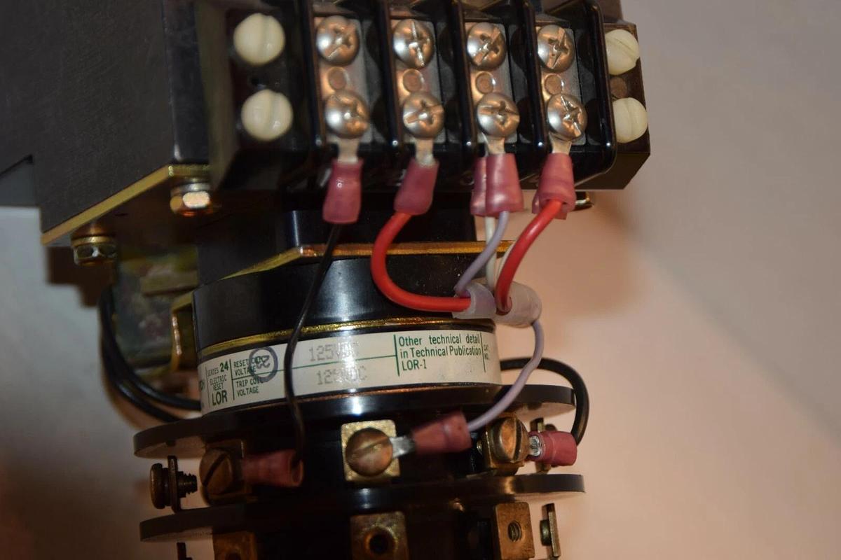 ELECTRO SWITCH 782800 9423  Lock-Out Relay 125VDC ser 24  (NEW)