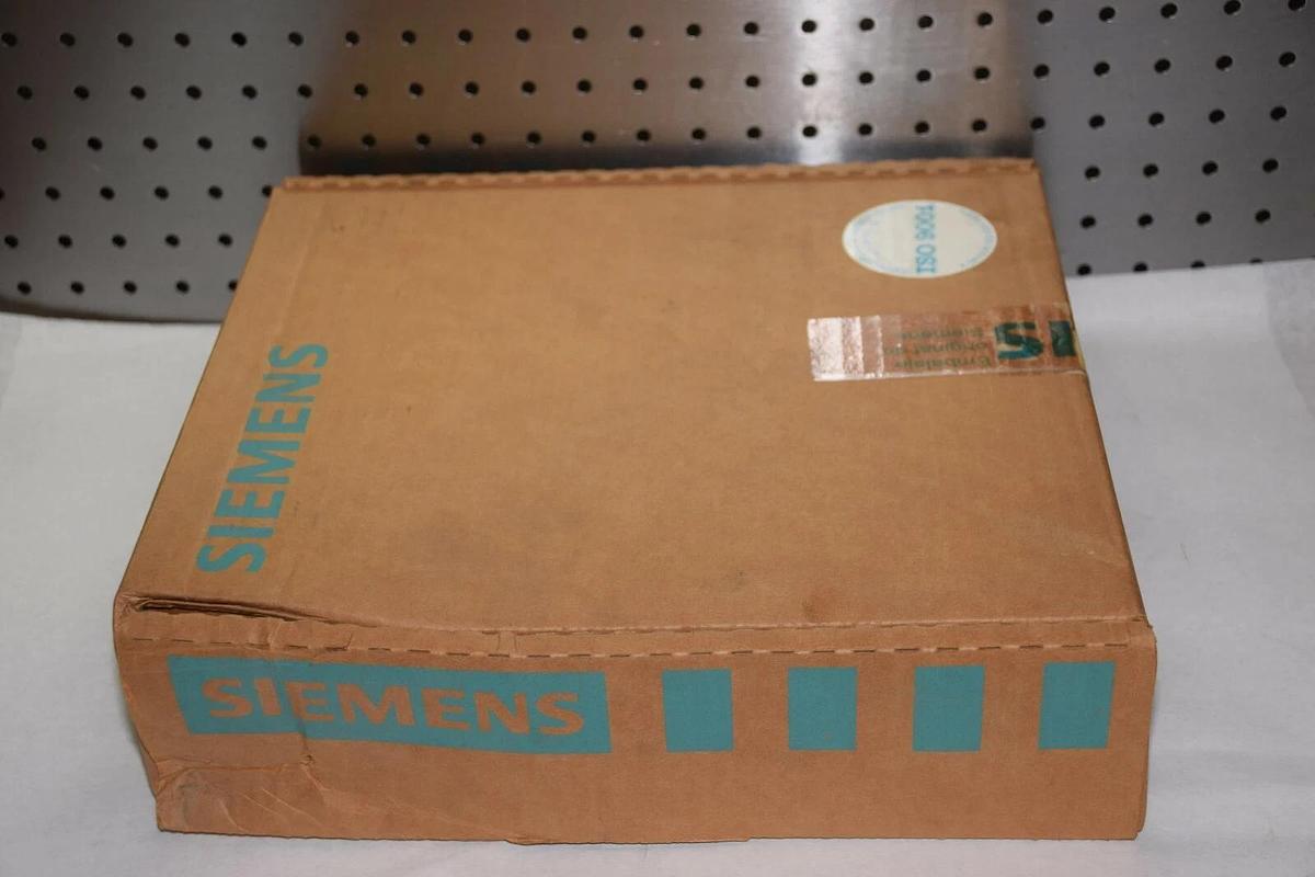 (New) Siemens 575-4532 DC Output 24v 32 Point TEXAS INSTRUMENTS PLC Card 5754532