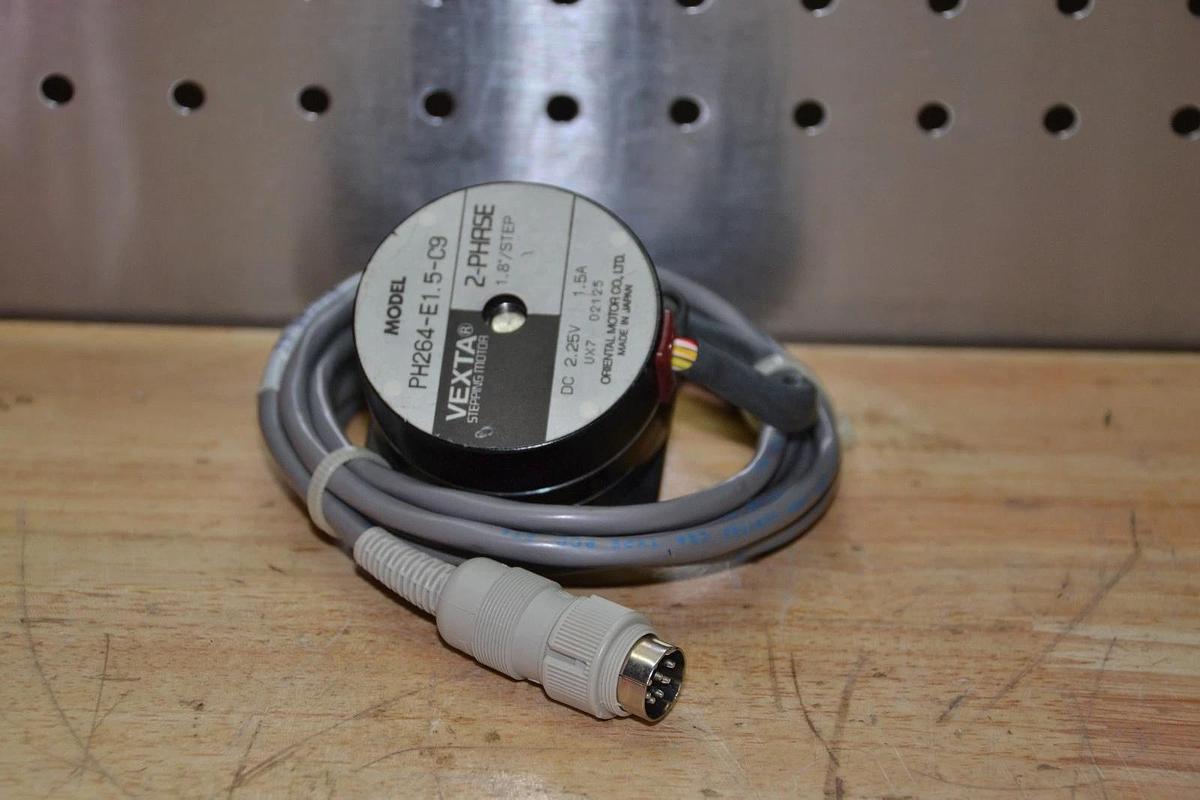VEXTA Stepping Motor 2 Phase 1.8*/step PH264-E1.5-C9 DC 2.25V