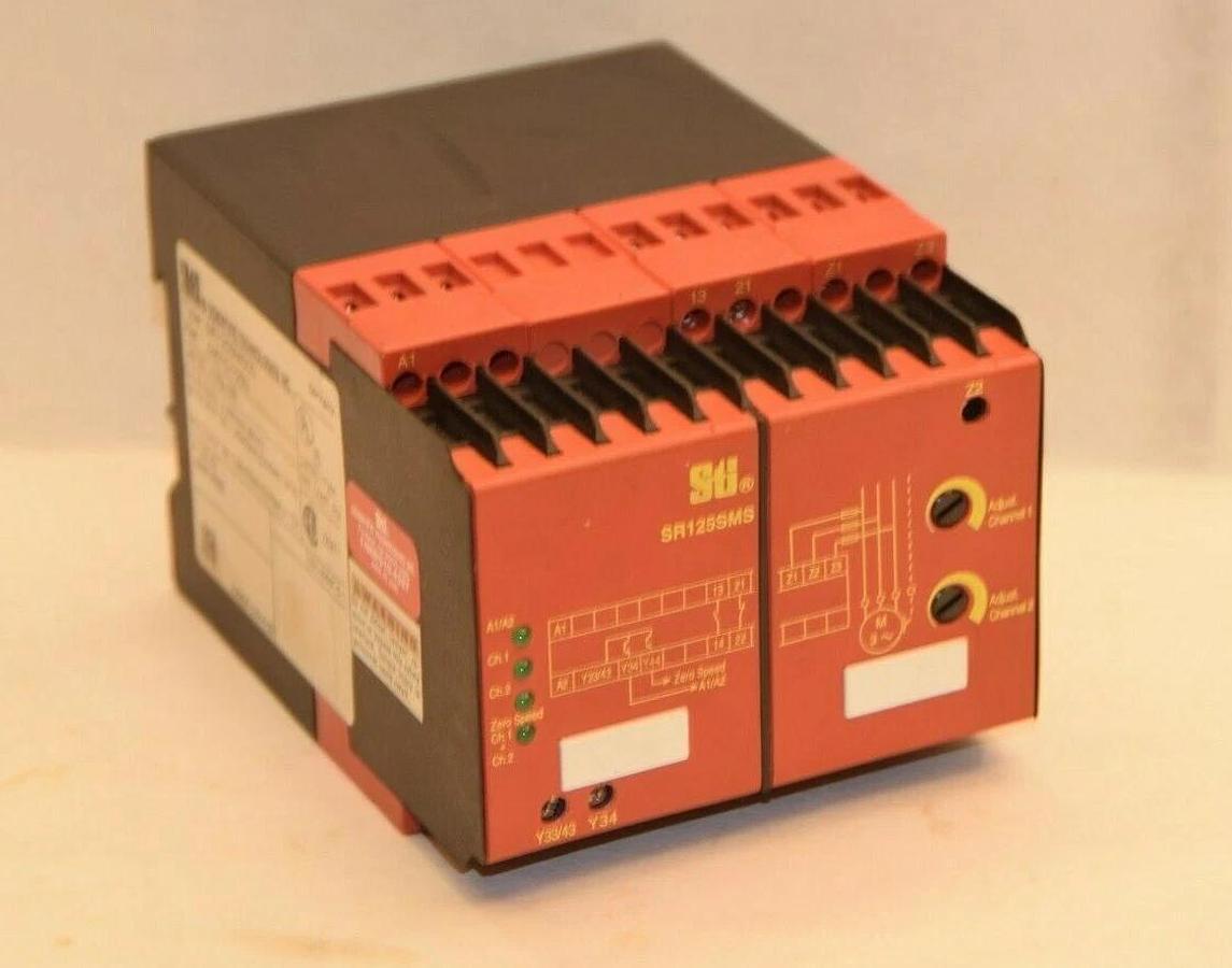 Used STI OMRON SR125SMS00 24Vdc Safety Relay