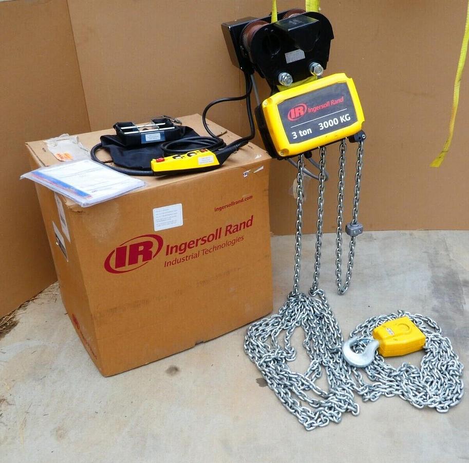 Ingersoll Rand 3 Ton IR Quantum Electric Hoist 25 Ft. Chain QCH200-2ND300 (New)