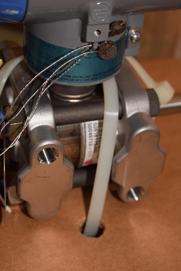 Honeywell STR800 DP Remote Seal ST800 YSTR82D-21CN5B0-(YYY)JBC(Y)S(Y)-B *NEW