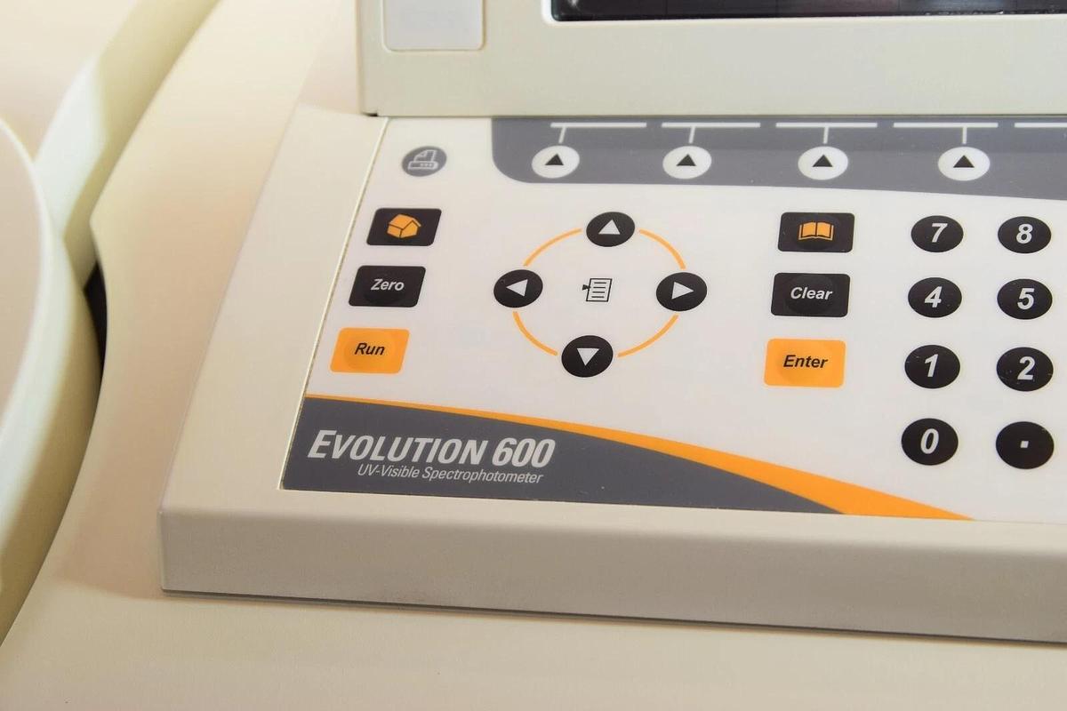 Used Thermo Scientific Evolution 600 LC 10600301  UV-Visible Spetrophotometer