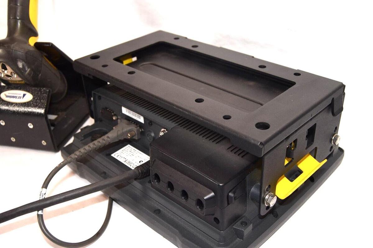 Used MOTOROLA / PSION INC. VH10/8516 Touchscreen Computer Terminal W/ LS3408 Scanner