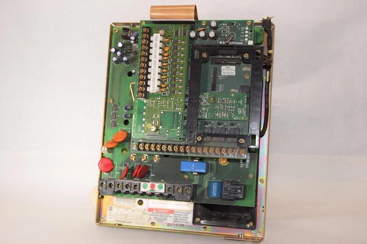 Used ALLEN BRADLEY 1336F-CWF10-AN-EN Series A 600Vac Internal Drive Only *No Case*