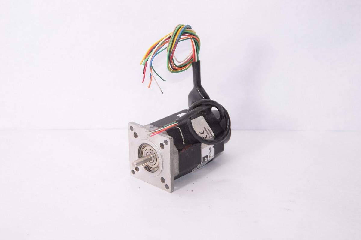 Used PARKER OS22B-DNFLY 77825-011 Compumotor Double-Shaft Bipolar Stepper Motor 115W