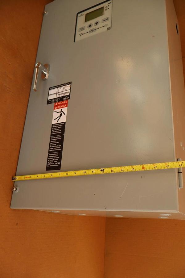 Asco Emerson Automatic Transfer Switch D03ATSA30030NGXC 30A 480v (New, take out)