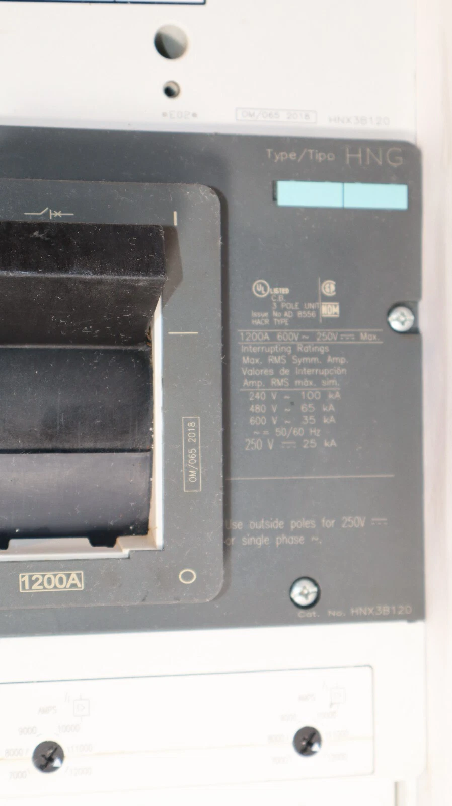Used Siemens HNG Circuit Breaker HNX3B120 1200A 1200 Amp 600v 3p 3 pole Trip 525