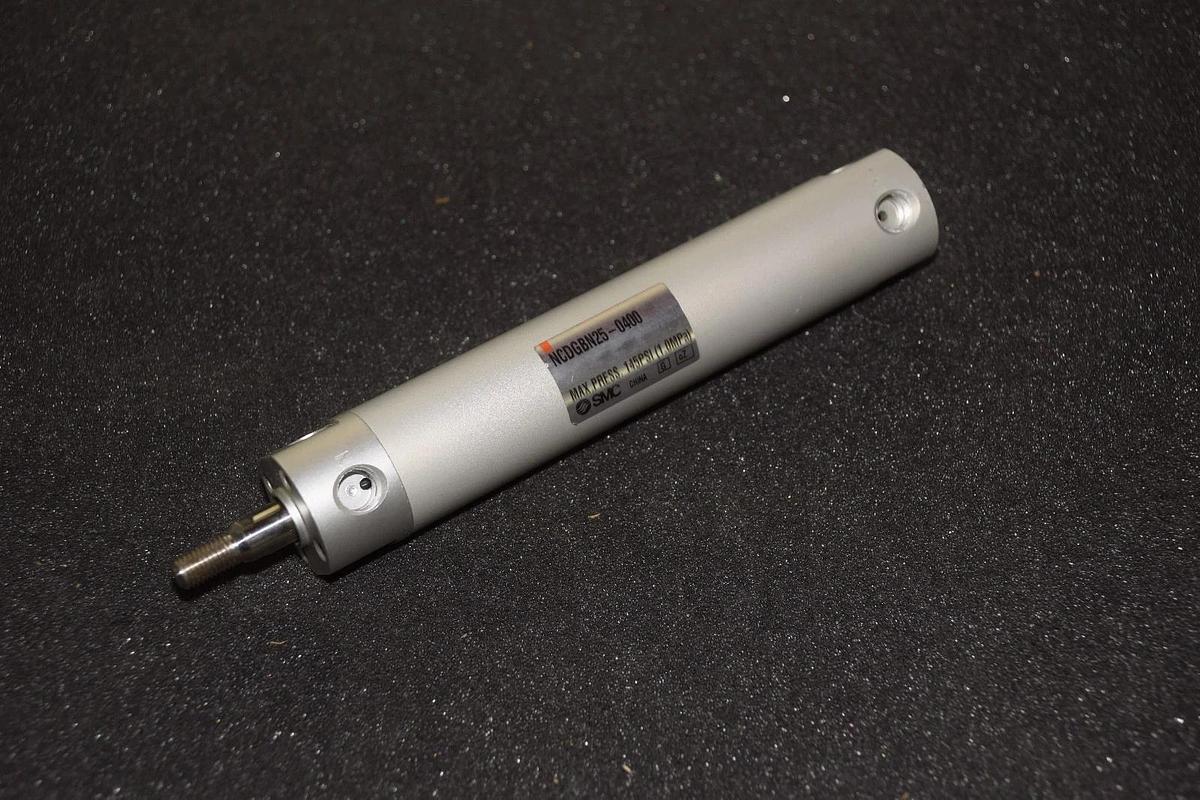 SMC NCDGBN25-0400 145psi 1.0MPa PNEUMATIC CYLINDER NEW