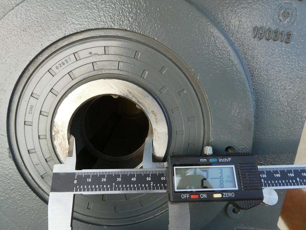 Refurbished Sew Eurodrive Gearbox FA87GAQA190/3, 262 2A7F2C10515879 FA87GAQA190/3,262 11.5:1