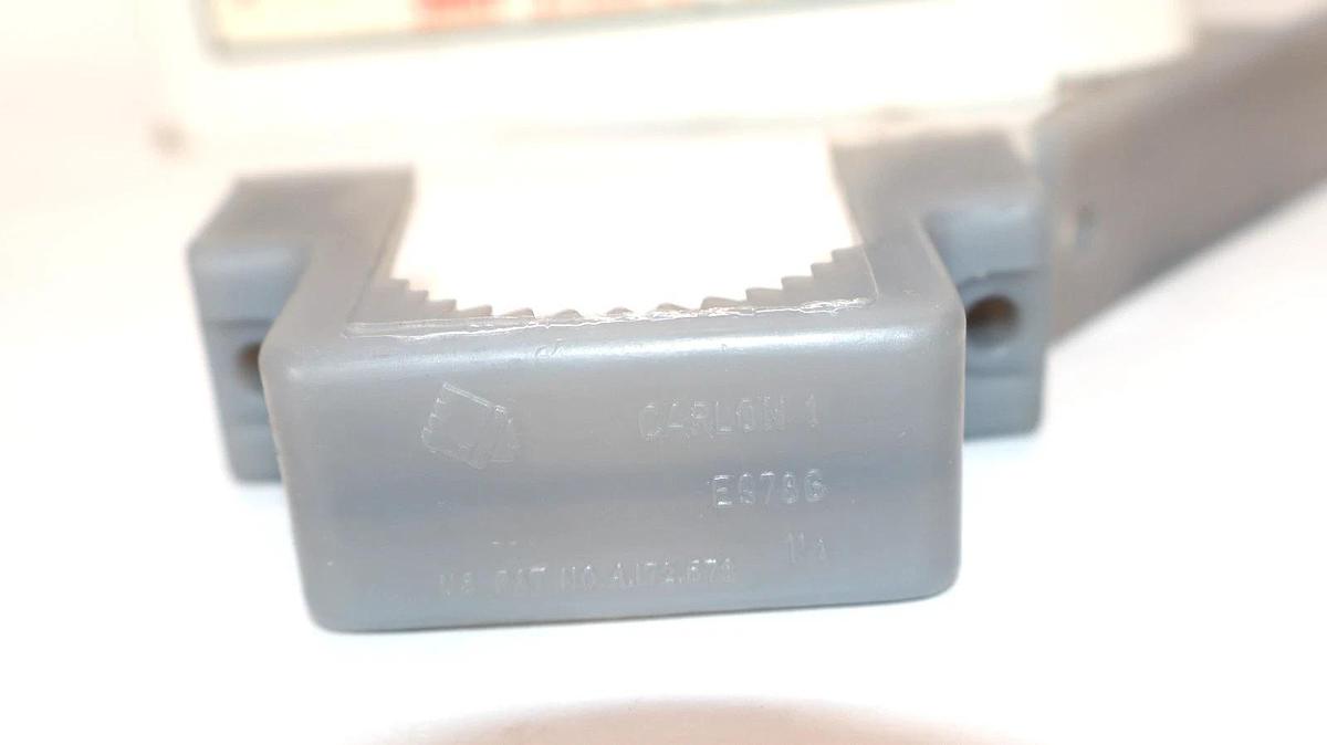 Carlon Two Hole Conduit Snap Straps 1-1/4" E978GC Non-Metallic (New - Box of 11)