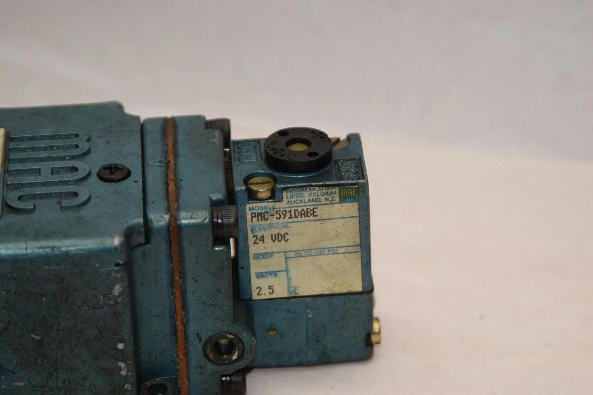 Used MAC VALVES 6531A-000-PM-111DA 24Vdc 2.5W 150psi (2)Coil Solenoid Valve