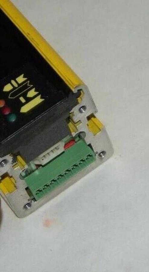 Used SICK  Safety Light Curtain MSLE03-24011 1015618 1 015 617 23mm 24V 5W