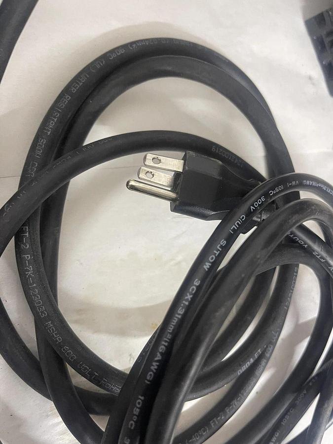 Used DORNER 2200 CONVEYOR 22edm04-030020a343401 Lenze Esv371n01sxc Motor 42R6BFPP