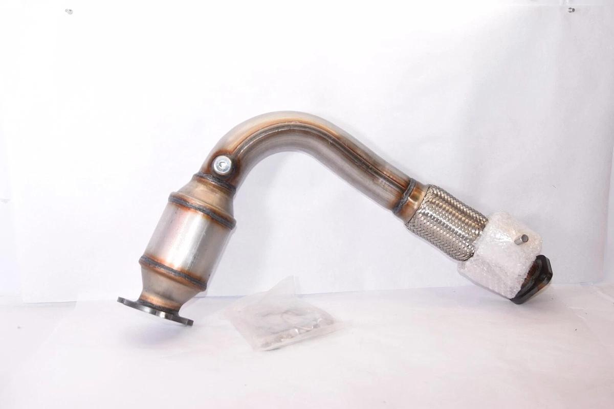 Front Catalytic Converter X00385R93B 105794292 02-09 Toyota Camry Solara