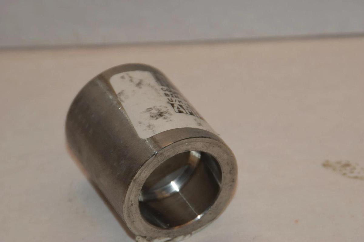 NEW ASP SSP 1714303 20SWU 1-1/4" COUPLING STAINLESS STEEL
