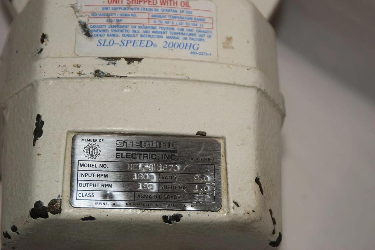 Used STERLING ELECTRIC HEL-GM1670 9.0:1 1800rpm 1" Shaft Gear Box / Speed Reducer