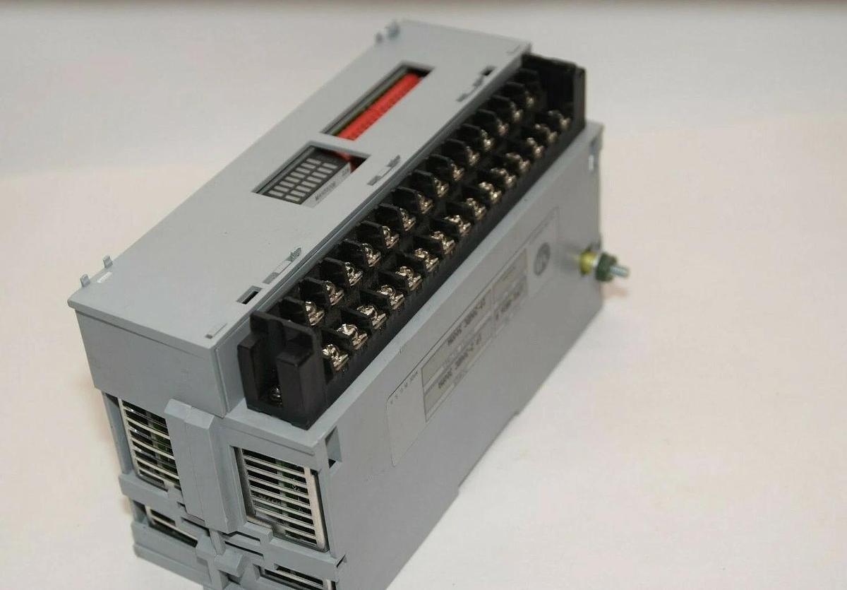 Used ALLEN BRADLEY 1791-0B16 A 19.2-30Vdc 300Ma Output Module *Damaged Cover Tab*