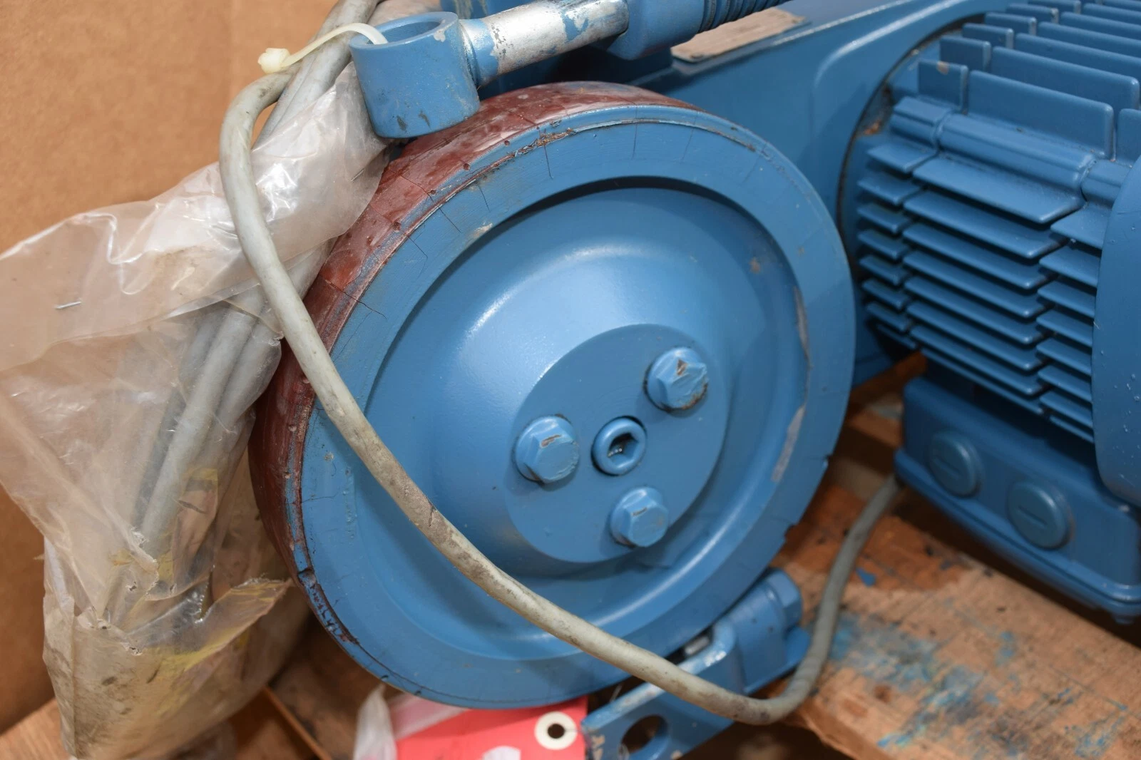 DeMag R4224 DRF-200 45701586 Friction Wheel Drive FG06 U2-H1-F1 45701586