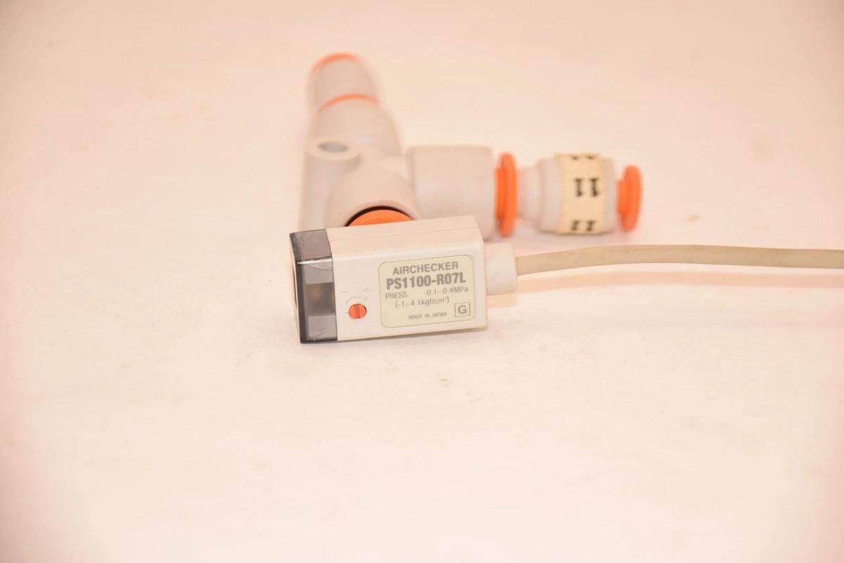 Used SMC PS1100-R07L -0.1-0.4MPa Airchecker Vacuum Pressure Switch
