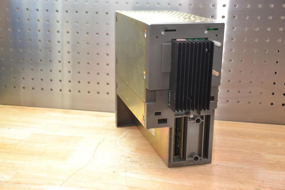 Used BAILEY P-HC-PLT-10111100 24VDC 5.1A COUPLER NCC