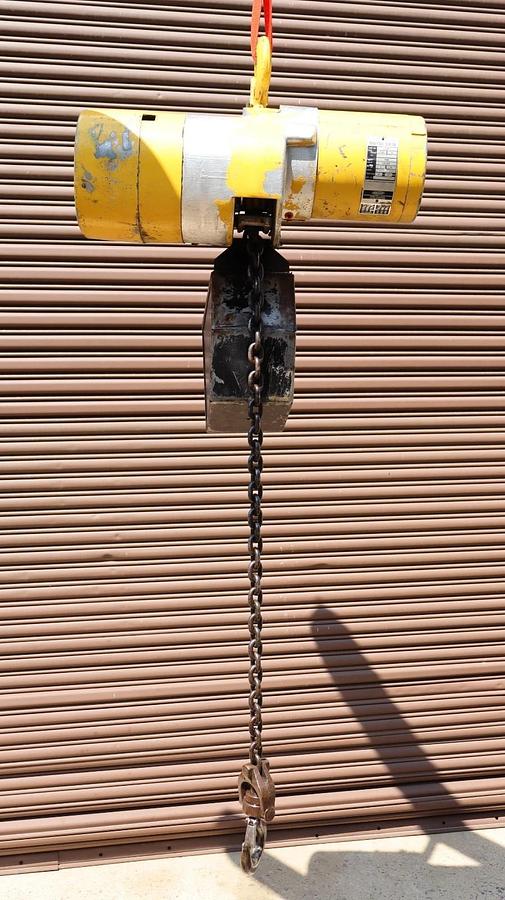 Used Budgit Chain Hoist 1 Ton 2000lb K-356-2 309826-87A  10" Chain Drop 230/460v 3ph