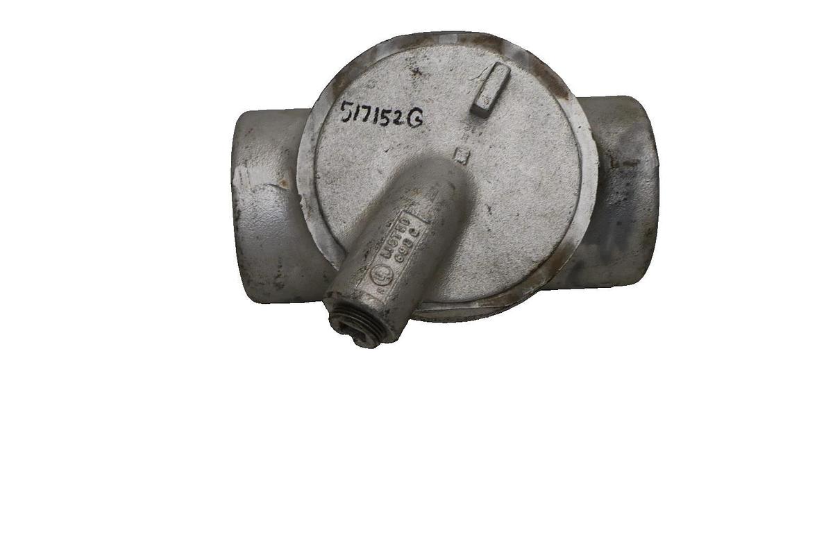 Used Crouse Hinds Any Angle Conduit Seal Fitting w/ 3" Female Hub EZS8 , 517152G