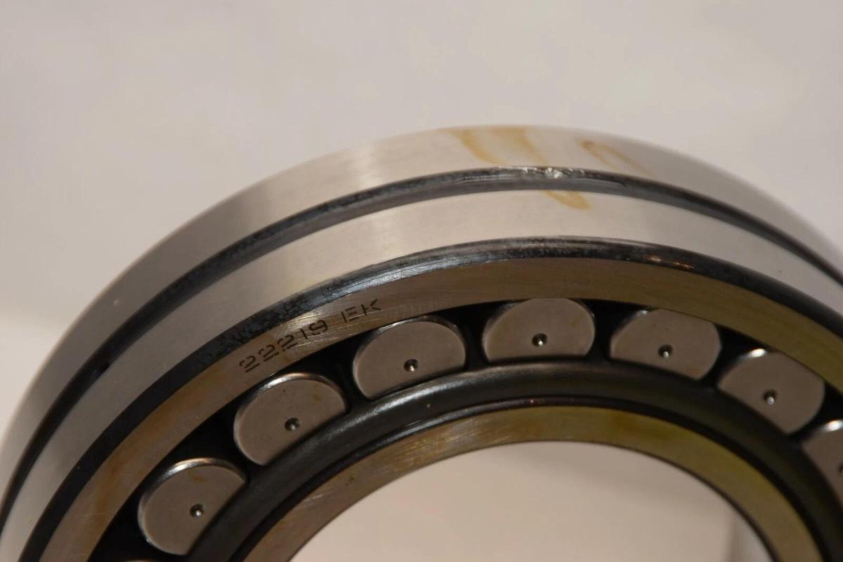 (NEW) SKF 22219EK Spherical Roller Bearing