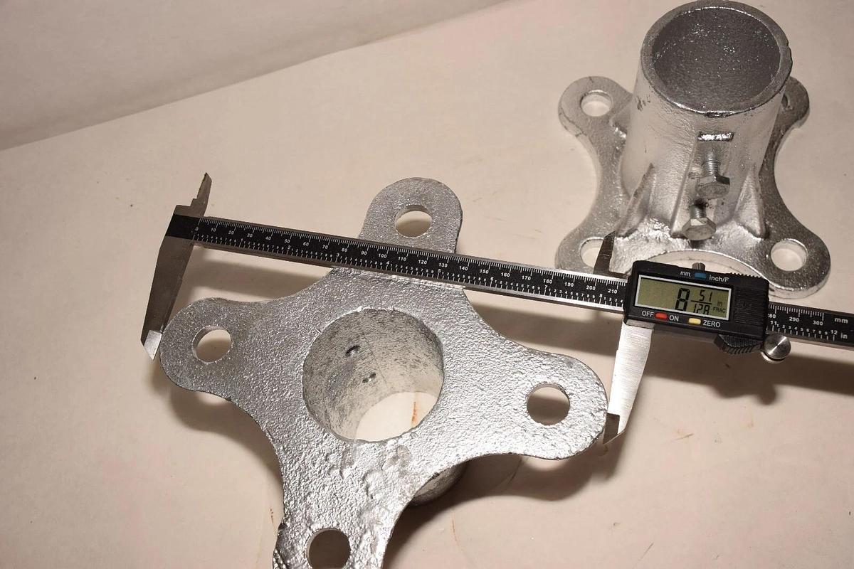 (New - Pk 2 ) WARMU 2 1/2" Floor Flange Pipe Galvanized  Chain Link Fence Post