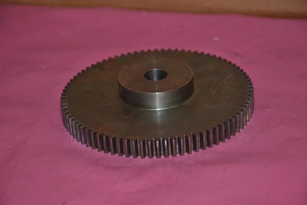 BEARING DISTRIBUTORS GEAR TST1680 TST 1680 TST-1680 5/8" BORE NEW