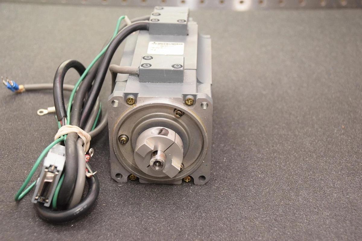 Used MITSUBISHI HA-FH33B AC SERVO MOTOR